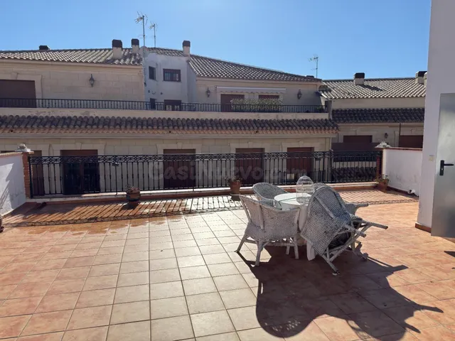 Amplio Piso Seminuevo en La Roda, Ideal para Familias - foto 4