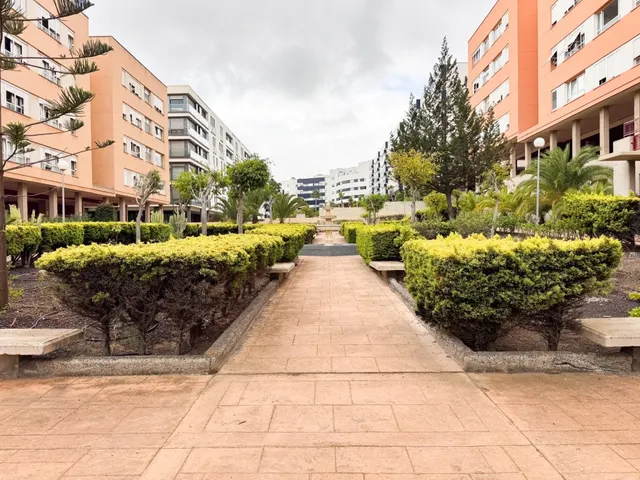 Piso en Avenida Comercial en Las Palmas de Gran Canaria, Islas Canarias, España — 46