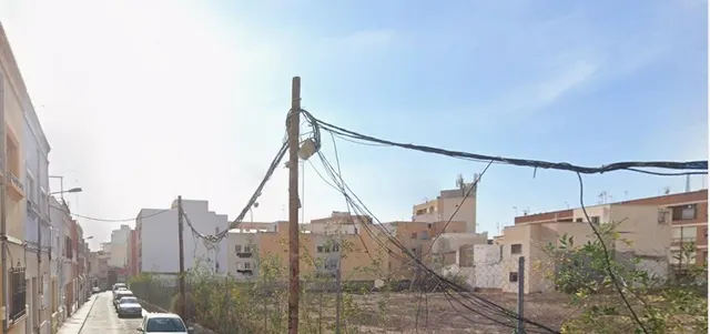 PISO EN ALMERIA
