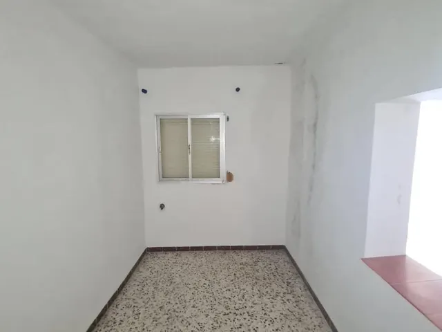 Casa independiente de 4 dormitorios con amplio patio en San García – Algeciras | Sin comisión — 7