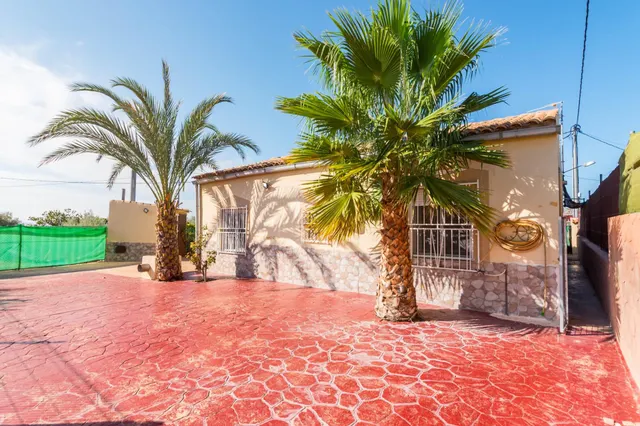 Finca rústica 4.180m2 de parcela con casa y piscina en las peñas (Fortuna) — 11