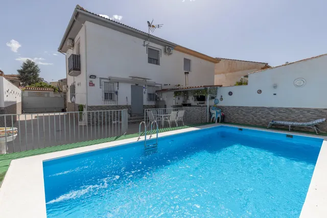 Chalet 3 habitaciones 113m² en venta - Zona aeropuerto — 12