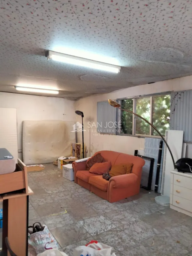 SE VENDE CHALET EN HONDON DE LOS FRAILES — 25