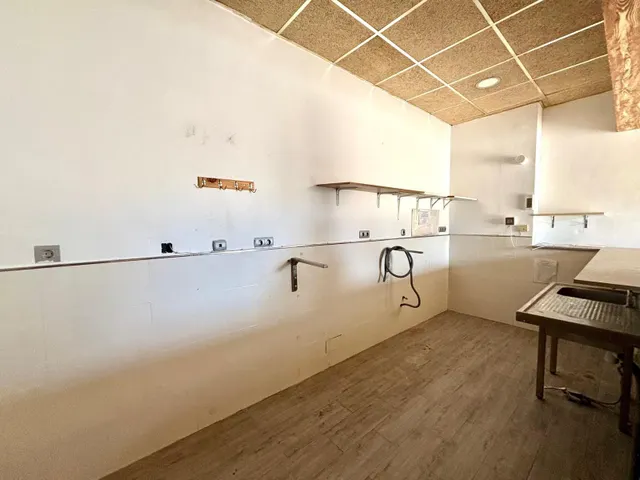 LOCAL COMERCIAL EN LA UNIÓN — 9