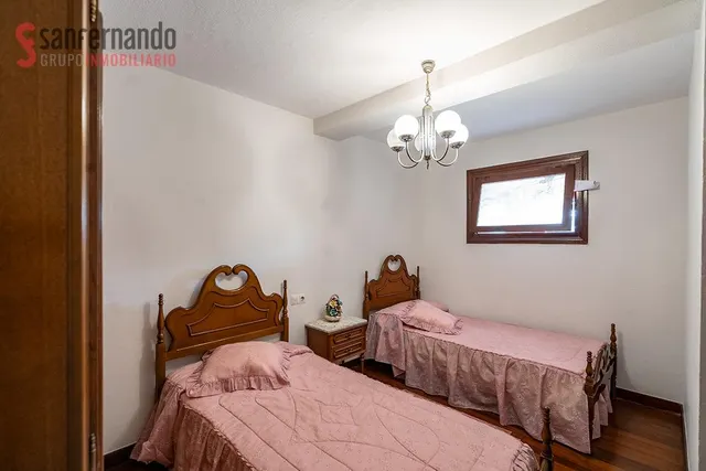 Casa en Hornedo Entrambasaguas con terreno urbano de 1.500m2 — 7