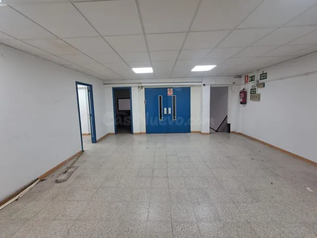 NAVE INDUSTRIAL AL PI LES COMES! - foto 3