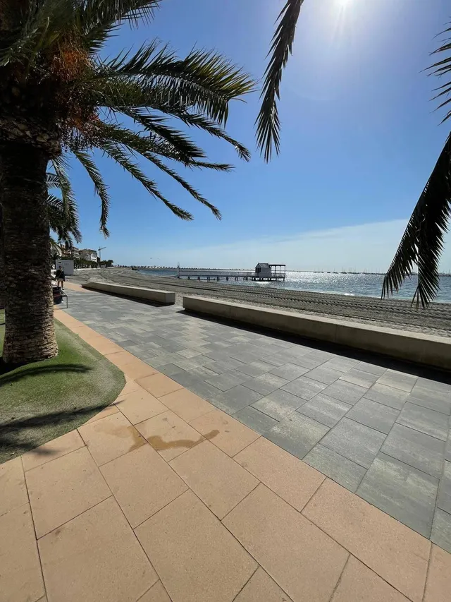 En segunda  linea de playa, Piso totalmente reformado en Lo pagan. — 12