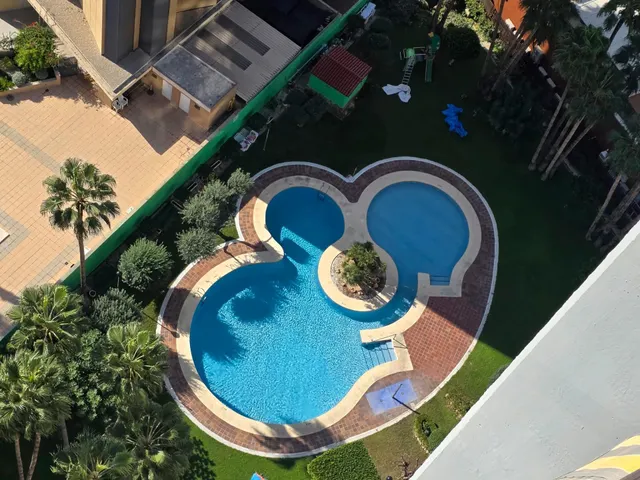 Piso con garaje y trastero — 17