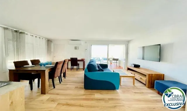 Apartamento totalmente renovado con terraza y espectaculares - foto 5
