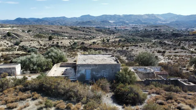 Se vende cortijo con espectaculares vistas - foto 5
