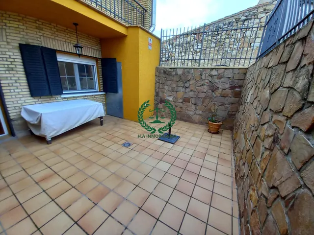 SE VENDE CHALET INDEPENDIENTE EN VENTURADA (SIERRA NORTE)  . JARDIN Y TERRAZA — 16