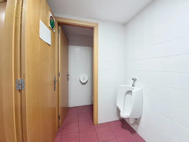 Nave industrial con despachos en venta en calle juan decon vado permanente vigente — 29