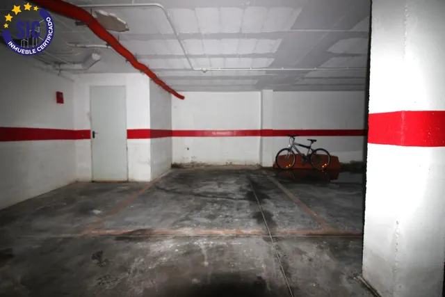 Plaza de parking en garaje cerrado comunitario en zona de la playa de morro de Gos, playa de la Concha y pueblo de Oropesa del Mar — 14
