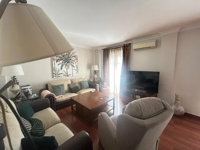 EN EXCLUSIVA ÁTICO DÚPLEX EN ANTEQUERA CON AMPLIA TERRAZA Y  - foto 4