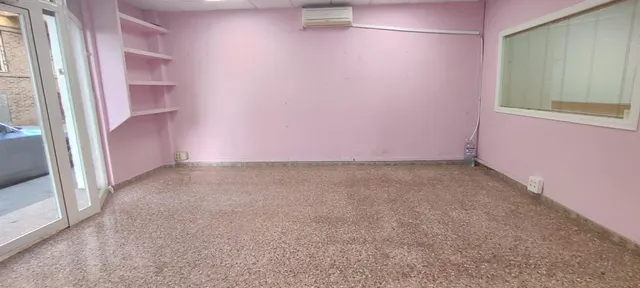 Amplio Local Comercial en Ciudad de Asís, Alicante - Oportunidad Única — 3