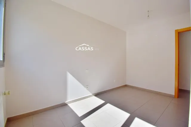 Soto del HENARES - 2 habitaciones, 2 plazas de garaje y trastero. — 32