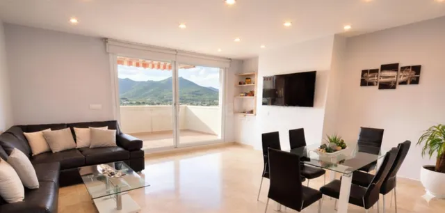 Atico duplex con vistas a mar y montaña - foto 2