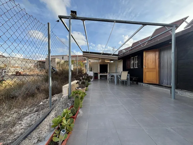 Se vende coqueta casa de madera con terreno en el rellano de molina — 18