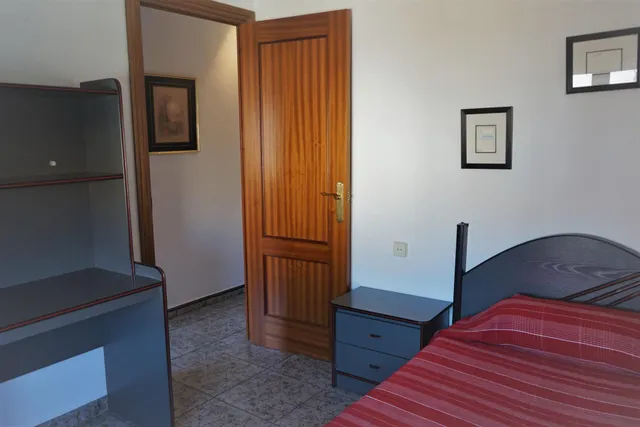 Piso en pleno centro de Requena, listo para entrar a vivir — 14
