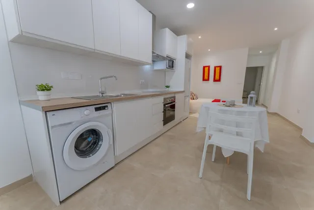¡Tu nuevo hogar a estrenar frente al parque en Altabix! — 15
