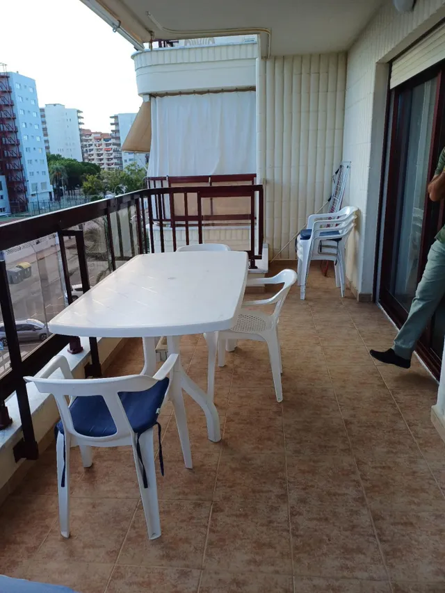 APARTAMENTO  ALQUILER TEMPORAL HASTA EL 30 DE JUNIO — 37