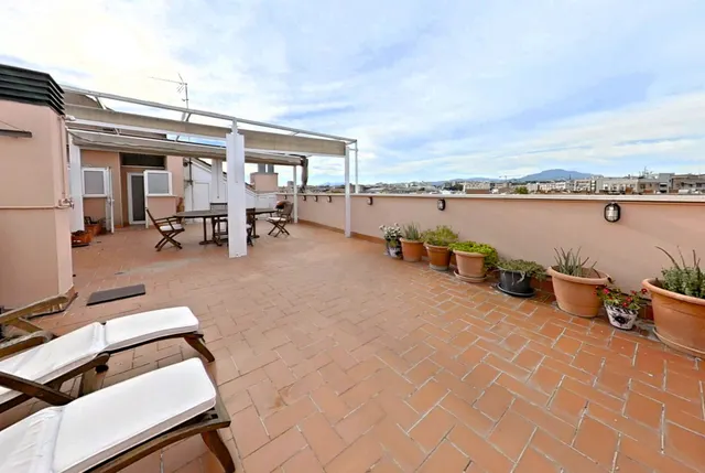 Espectacular ático reformado con terraza privada de 100 m2 en gràcia, Sabadell — 20