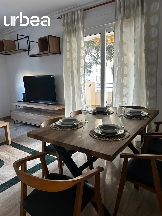 Excelante vivienda en Benalmadena de 3 dormitorios, dos baños , garaje y piscina — 2