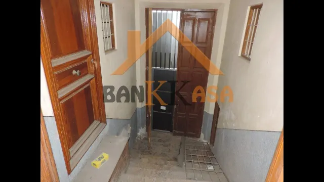 SE VENDE CASA ANTIGUA EN BERJA ZONA MERCADO DE ABASTOS — 19