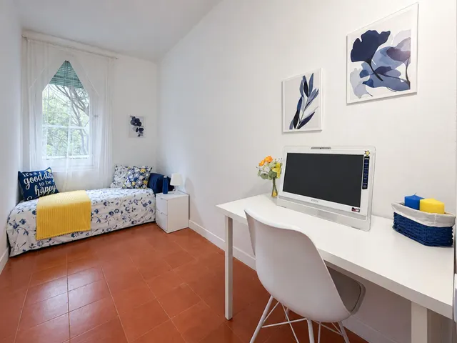 PISO DE 3 DORMITORIOS — 11