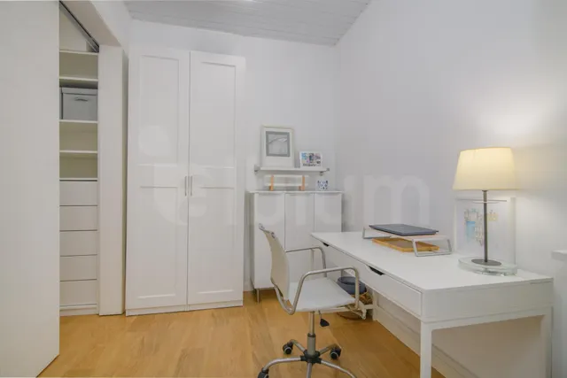 Vivienda con balcón y ascensor en pleno corazón del Gòtic — 26