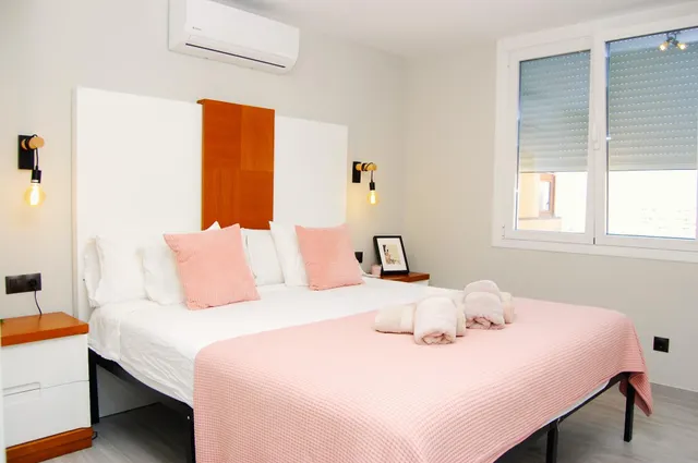 PISO EN VENTA EN FUENGIROLA, FRENTE AL PUERTO DEPORTIVO — 12