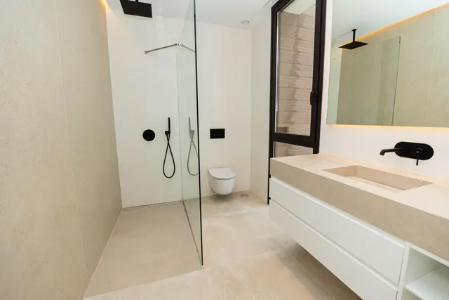 DOS ESPECTACULARES VILLAS RECIÉN TERMINADAS EN EL CENTRO DE MARBELLA — 26
