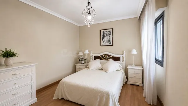 Espectacular apartamento en el pleno CENTRO de SAN PEDRO ALCÁNTARA con gran terraza y vistas PANORAMICAS AL MAR. — 11