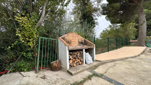 Finca rústica con placas solares y pozo en Garrapinillos, Zaragoza. — 14