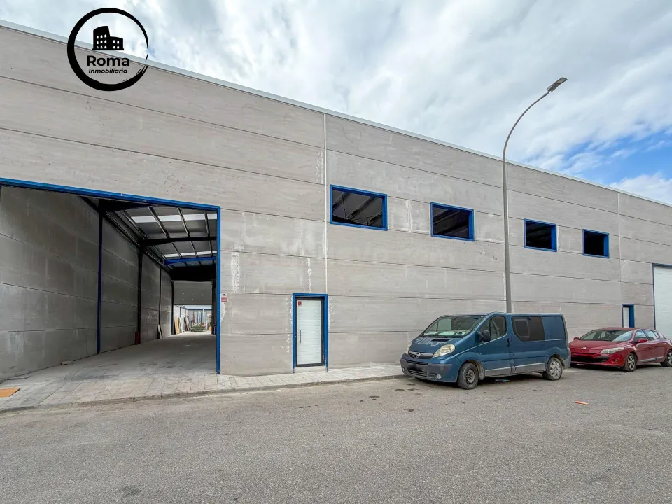 Nave industrial "NUEVA A ESTRENAR" en Atarfe. (Pol. Ind. Los Álamos).