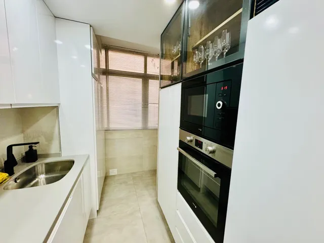 ¡¡¡¡¡ ATENCIÓN INVERSORES!!!!  PISO DE 4 habitaciones CON LICENCIA TURÍSTICA CON ALTA RENTABILIDAD — 30