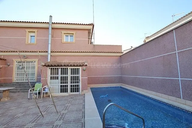 Villa 6 habitaciones 322m² en venta - Pueblo 5