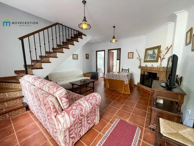 CASA TIPO DÚPLEX EN VENTA EN VILLALUENGA