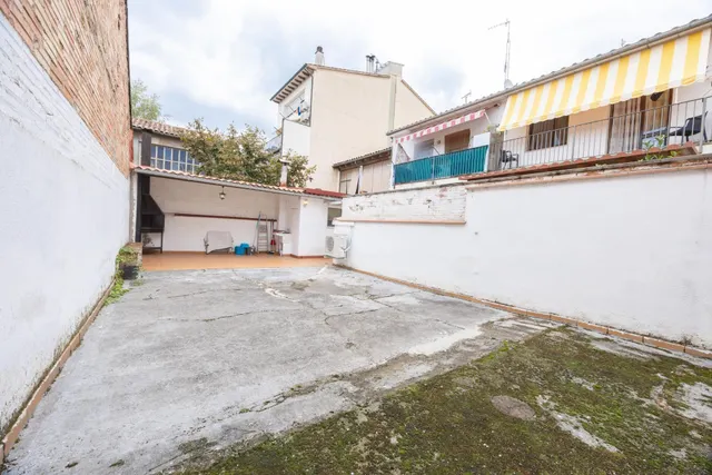 Pis amb terrassa gran i garatge tipus box a Torelló — 31
