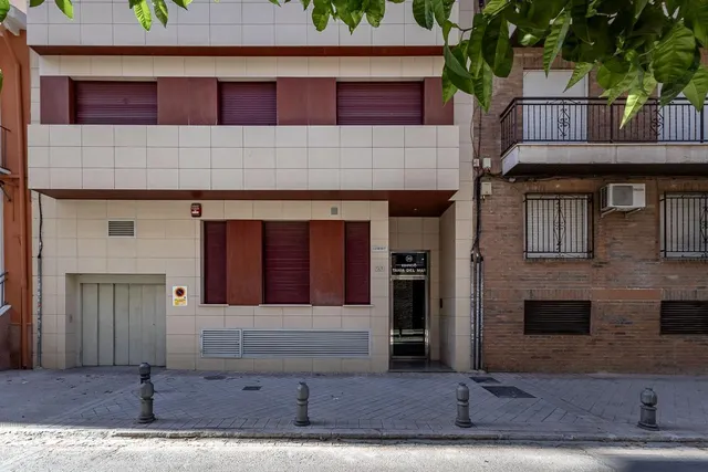 Ático dúplex junto Alhamar con 2 garajes y 2 trasteros — 33