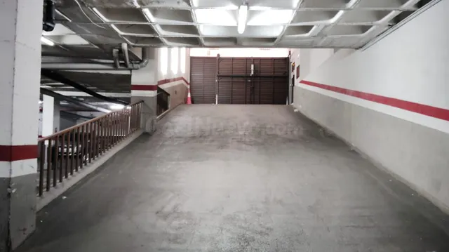 Plaza parking 9m² alquiler Eixample Barcelona centro — 3