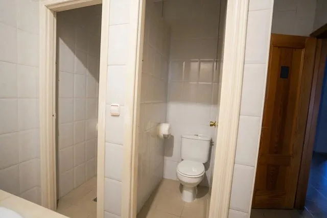 Local comercial de hostelería con gran terraza y salón de eventos en Guadiana. — 36