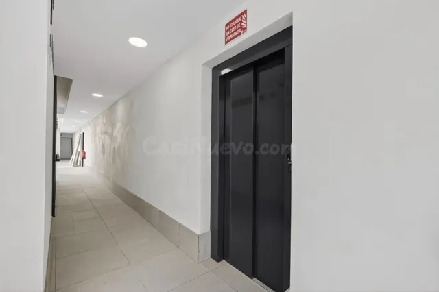 BAJO DE OBRA NUEVA EN TRIANA | 2 DORMITORIOS, PISCINA COMUNI - foto 2