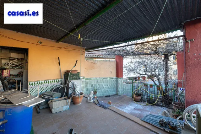 Casa con estupenda ubicación en Armilla. avenida de los ogíjares — 8