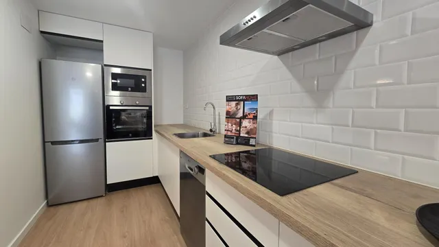 VIVIENDA CON PISCINA y SUPER TERRAZA de 100  m2 — 12