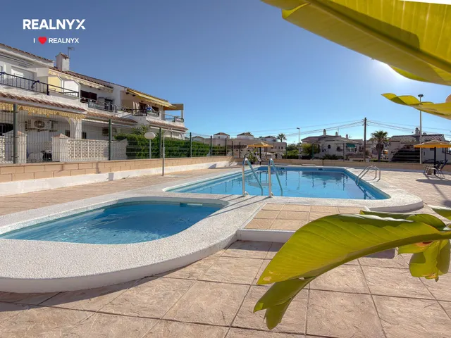 Torreblanca! Encantador bungalow reformado con 2 terrazas, en urbanización exclusiva con 2 piscinas comunitarias — 9