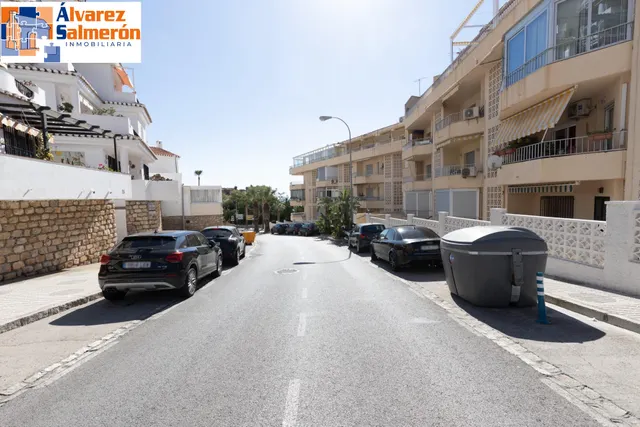 ¡exclusivo apartamento en primera linea de playa con reforma integral de alta gama! — 35