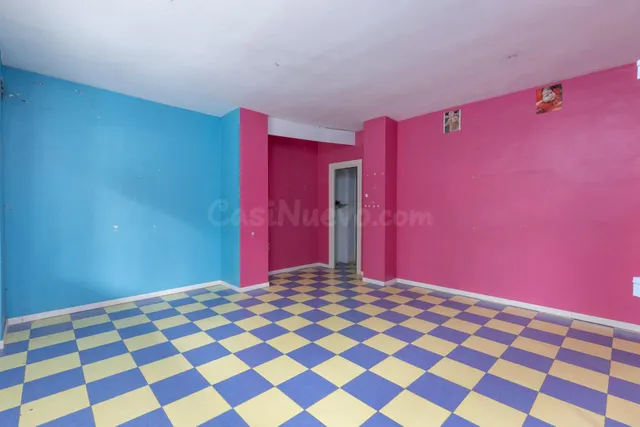 Local comercial en venta en calle agustina de aragón — 4
