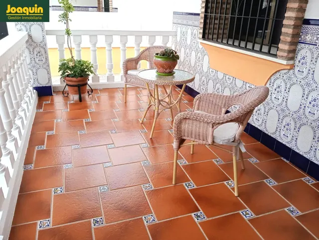 Se vende Chalet independiente con piscina - foto 2