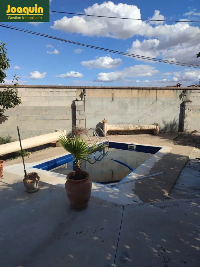 PRECIOSA CASA EN LA ZONA DE MAJANEQUE ¡ CON POSIBILIDAD DE H - foto 2